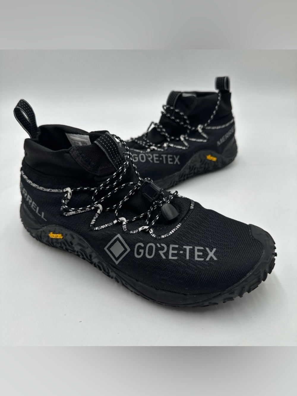 Merrell Trail Glove 7 Gore-Tex Waterproof Barefoot Black Women’s Size 7 Shoes